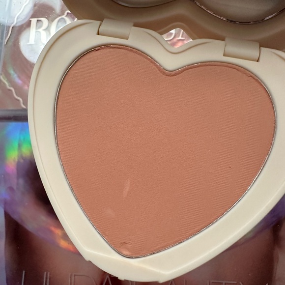 Colourpop heart blush - Picture 3 of 4